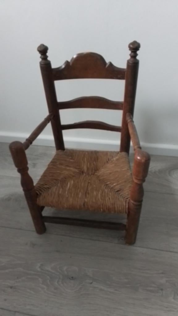Houten kinderstoel met rieten zitting, Kinderen en Baby's, Ophalen, Gebruikt, Overige typen