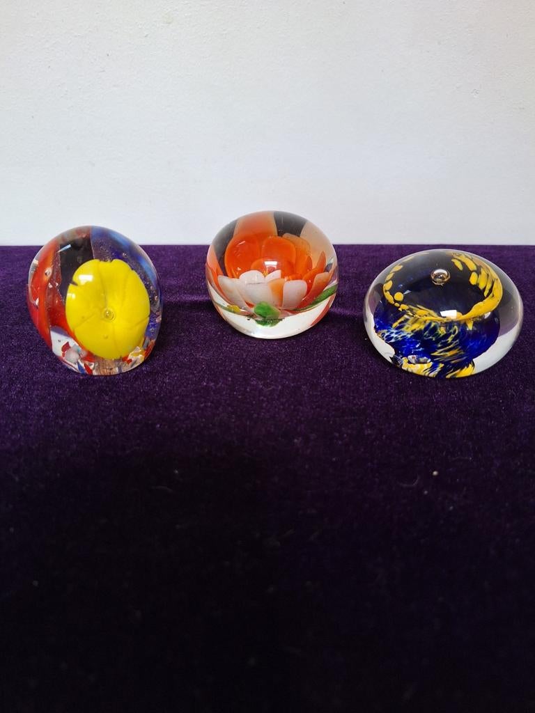 3x Briefpersen: Bruksforshuttan, Sulfid, Murano, Antiek en Kunst, Antiek | Glas en Kristal, Ophalen of Verzenden