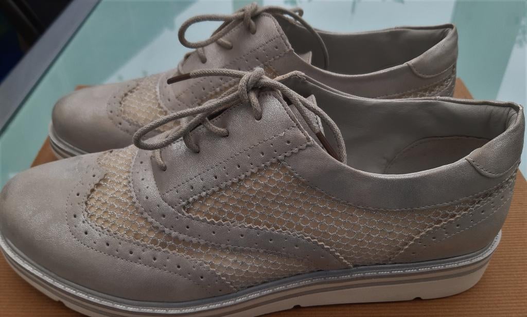 schoenen dames maat 41, Kleding | Dames, Schoenen, Beige, Nieuw, Ophalen of Verzenden, Sneakers of Gympen