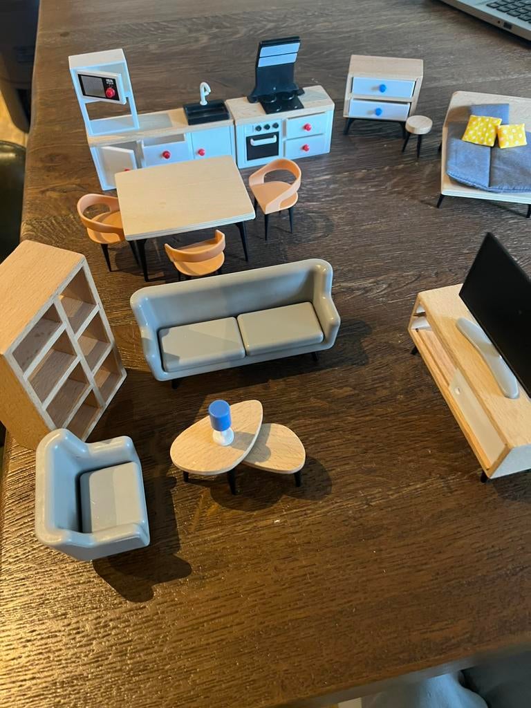 Poppenhuis meubeltjes modern., Verzamelen, Ophalen of Verzenden, Zo goed als nieuw, Poppenhuis