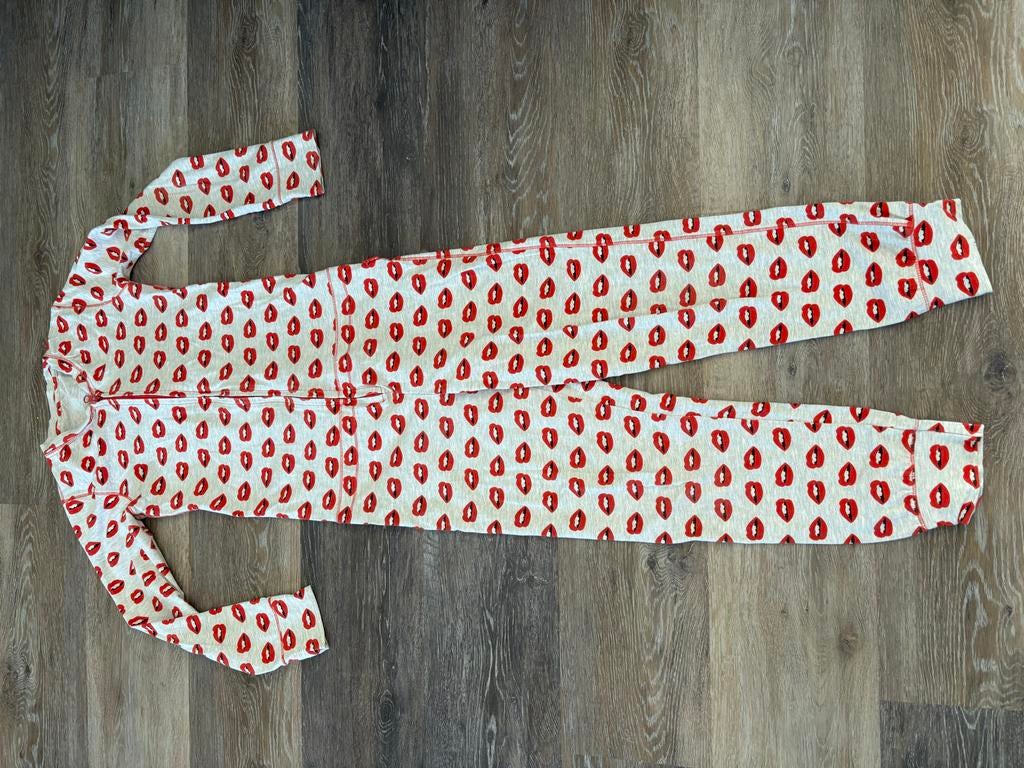 Claesens pyjama onesie met lippenprint maat 152, Ophalen of Verzenden, Zo goed als nieuw, Meisje, Nacht- of Onderkleding