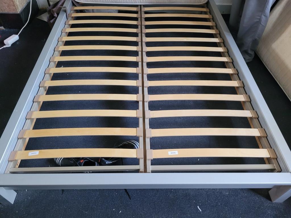 2 persoonsbed, Ophalen, 140 cm, Zo goed als nieuw, Twijfelaar