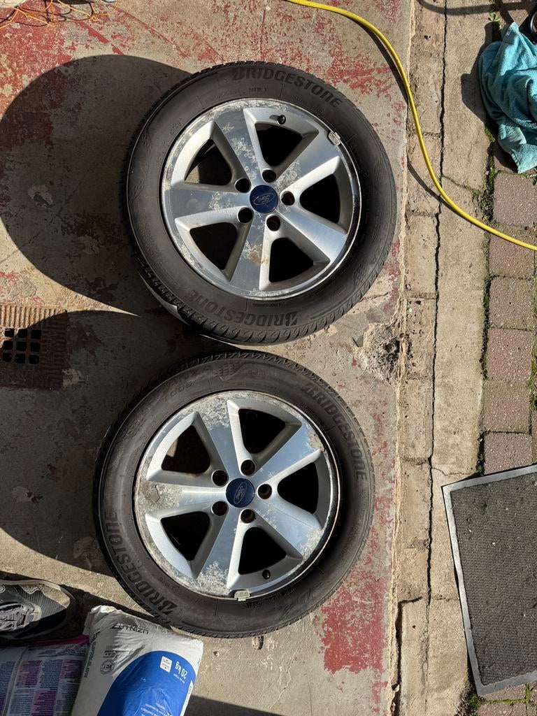 4 x 17” velgen met Bridgestone banden (Ford Focus), Auto-onderdelen, Banden en Velgen, Ophalen, 17 inch, 205 mm, Band(en)