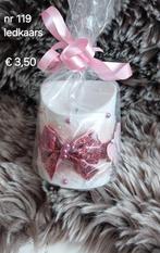 LED Kaars Roze met Strik en Parels  nr 119, Huis en Inrichting, Woonaccessoires | Kandelaars en Kaarsen, Kunststof, Wit, Nieuw