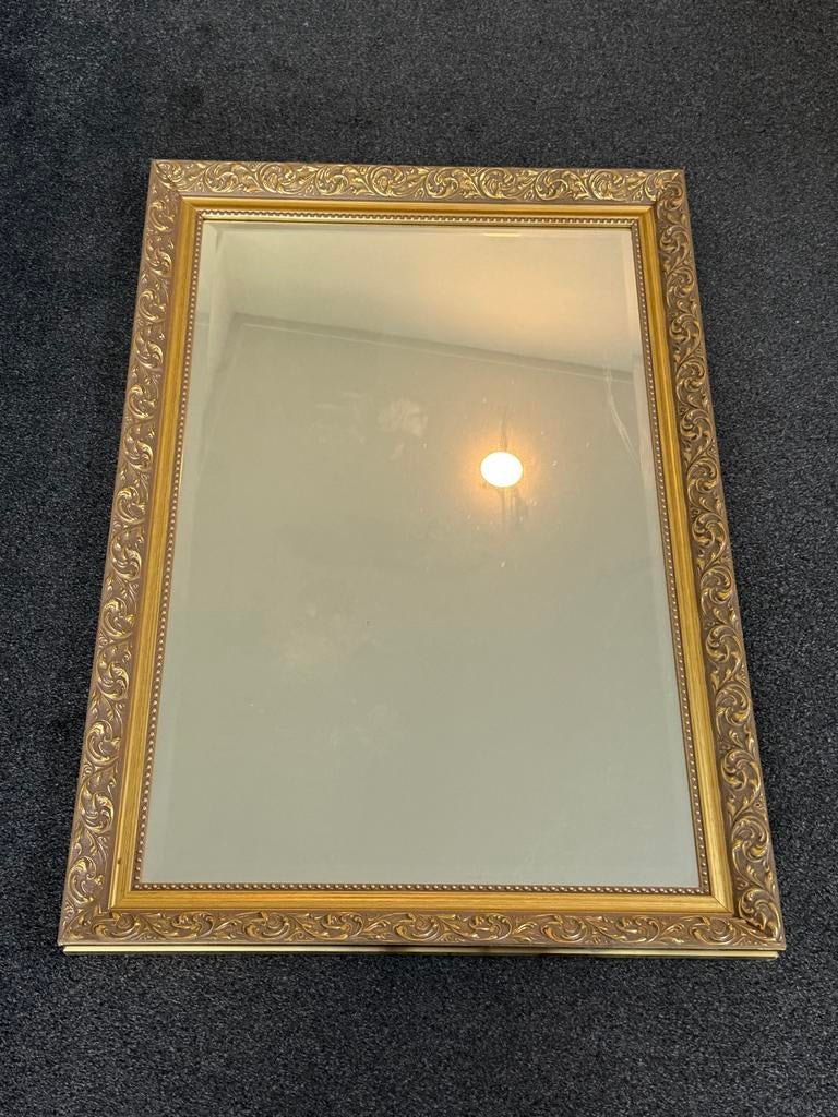 Antieke gouden spiegel met sierlijst, Ophalen, 100 tot 150 cm, Zo goed als nieuw, Rechthoekig