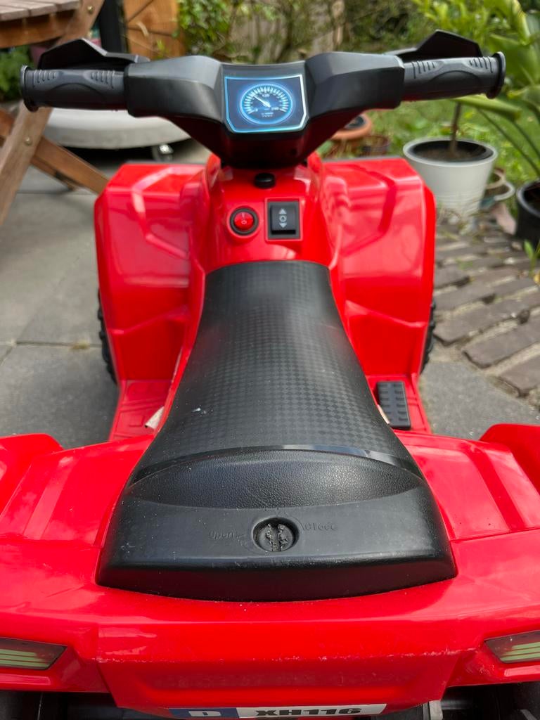 Elektrische auto - Rood, Ophalen, Gebruikt