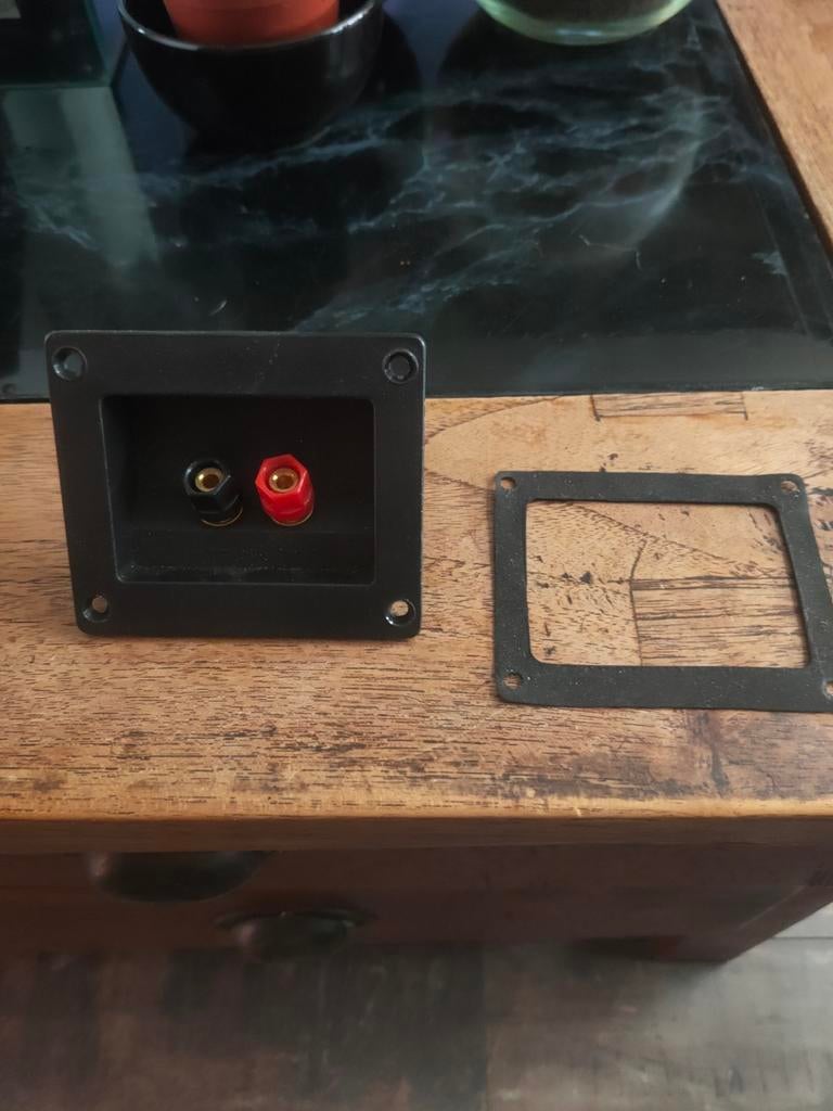 Luidspreker aansluiting, Audio, Tv en Foto, Luidsprekers, Ophalen, Minder dan 60 watt, Front, Rear of Stereo speakers, Overige merken