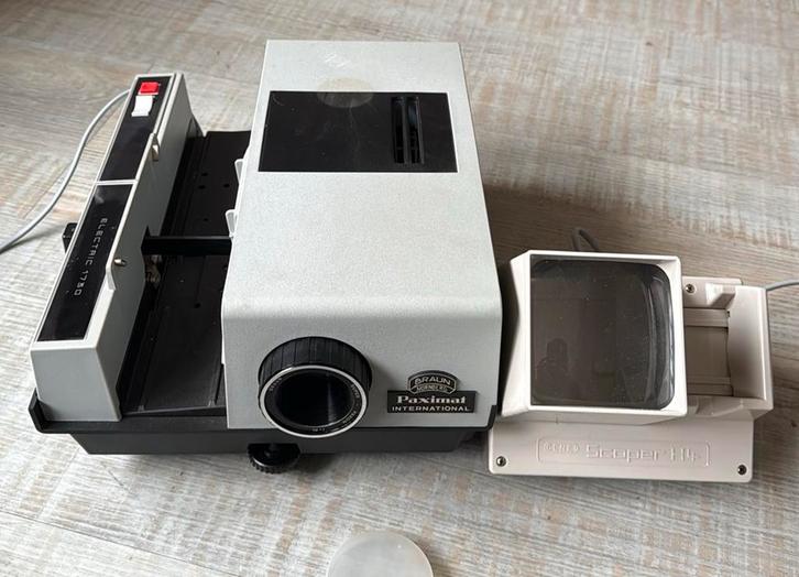 Braun Paximat International diaprojector met Scoper H4, Audio, Tv en Foto, Diaprojectors, Gebruikt, Met scherm, Ophalen