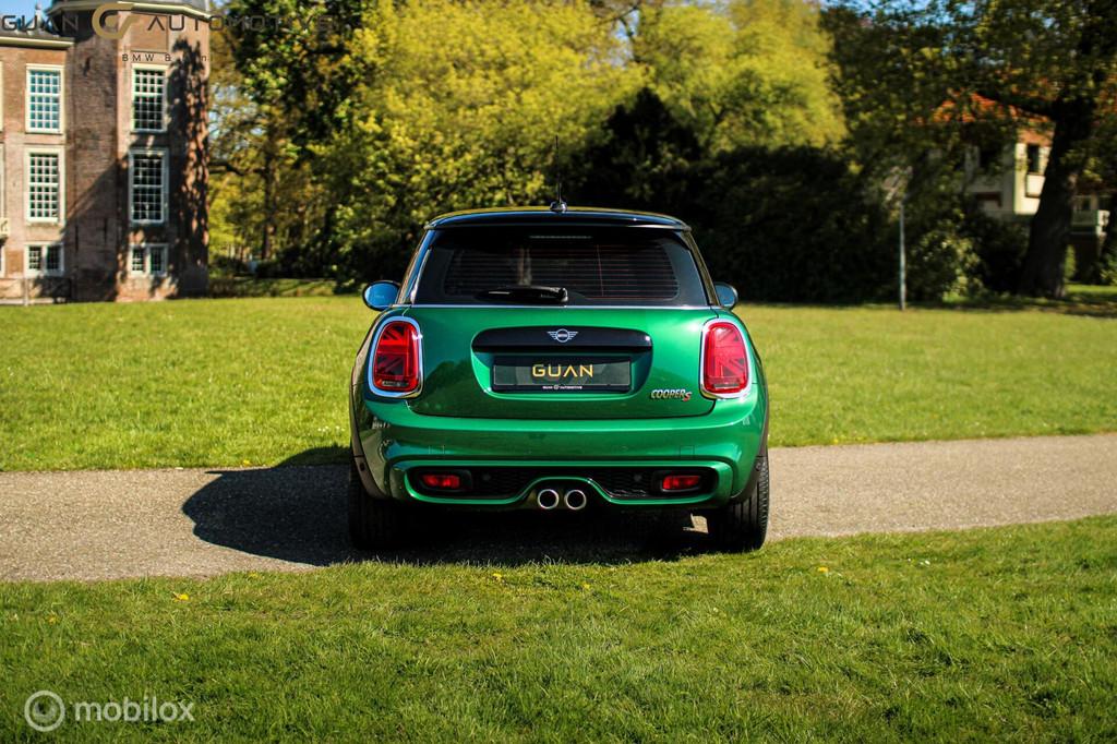 Mini 2.0 Cooper S | Excitement-pakket |, 1998 cc, Stof, Gebruikt, Zwart