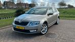 Skoda Octavia Combi 1.4 TSI G-tec Ambition Business CNG 2015, Auto's, Voorwielaandrijving, 4 cilinders, Leder en Stof, Origineel Nederlands