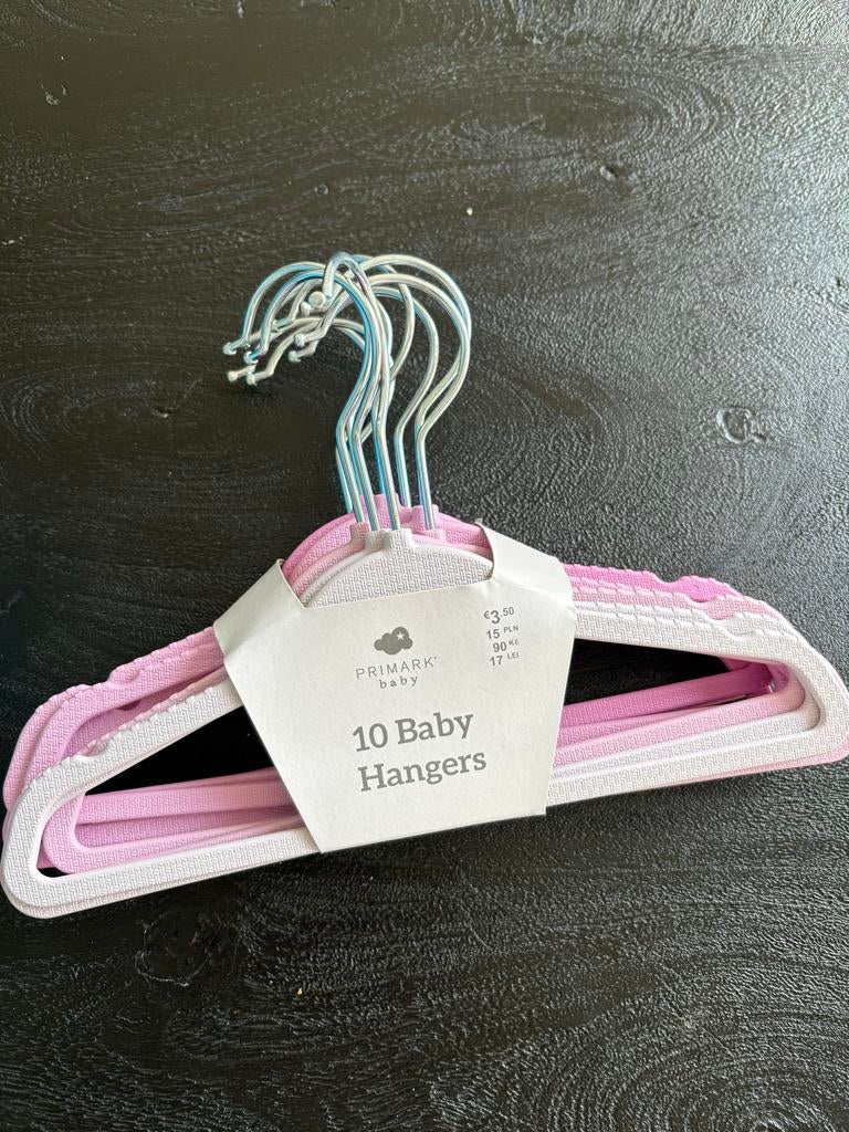 10 nieuwe roze baby hangers van Primark, Ophalen of Verzenden, Nieuw, Kunststof, Kinderen