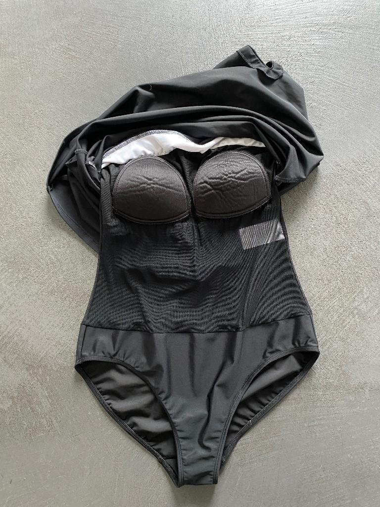 Badpak jurk maat 42=L zwart/wit badpakjurk, BPC Beach, Zwart, Badpak, Ophalen of Verzenden