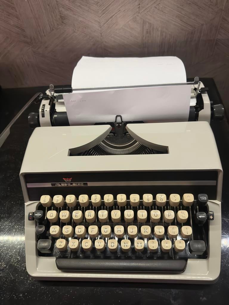 Typemachine, Ophalen, Zo goed als nieuw