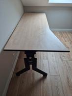 Groot bureau, Huis en Inrichting, Ophalen, In hoogte verstelbaar