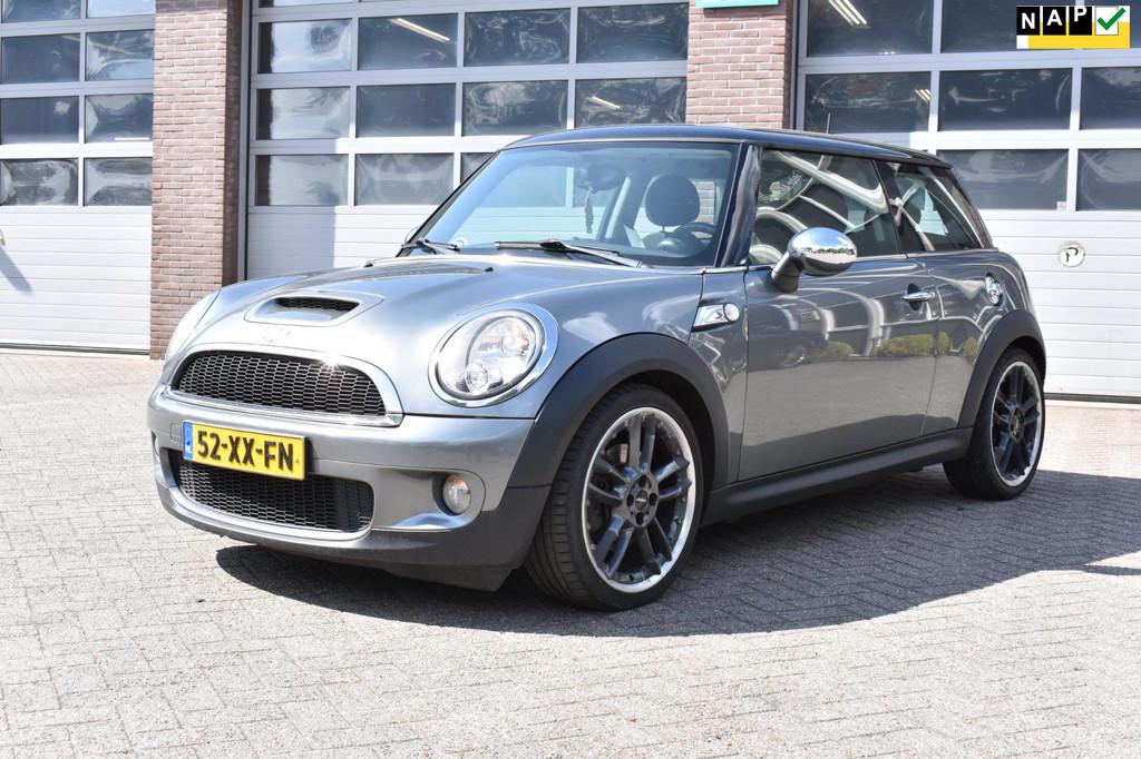 Mini Mini 1.6 Cooper S MOTOR DEFECT, Voorwielaandrijving, Stof, Zwart, 4 cilinders
