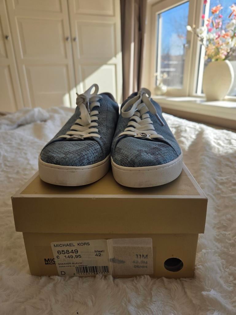 ZGAN MICHAEL KORS GYMPEN...maat 42.5...ZOMERS BLAUW!, Kleding | Dames, Schoenen, Ophalen of Verzenden, Zo goed als nieuw, Blauw