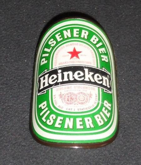 Heineken 9 x 6 cm opener met etiket voorzijde, Ophalen of Verzenden, Zo goed als nieuw, Gebruiksvoorwerp