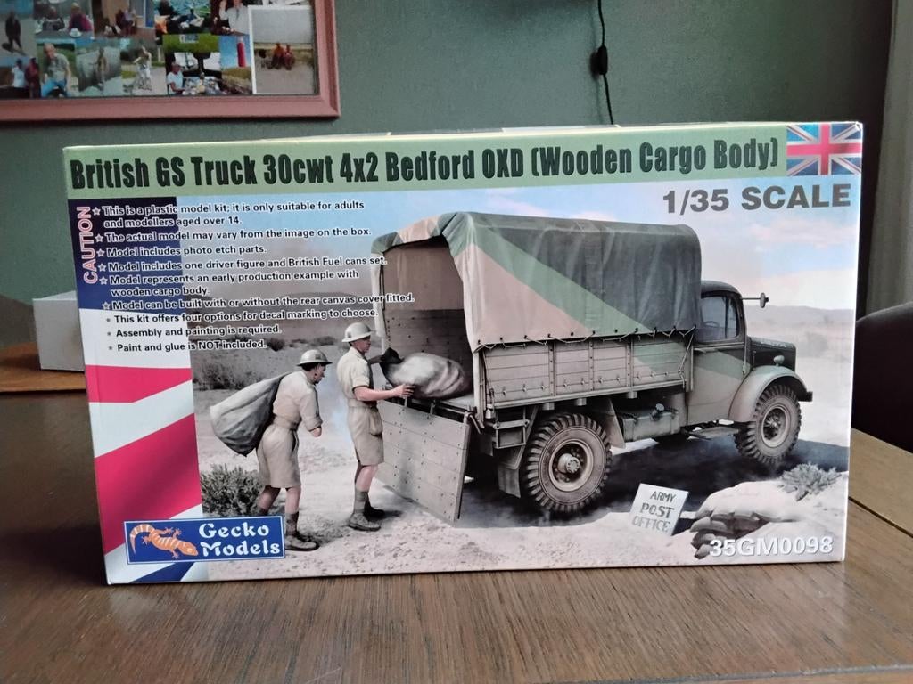 Bedford OXD.   Gecko Models.  1/35, Ophalen, Nieuw, 1:32 tot 1:50, Truck