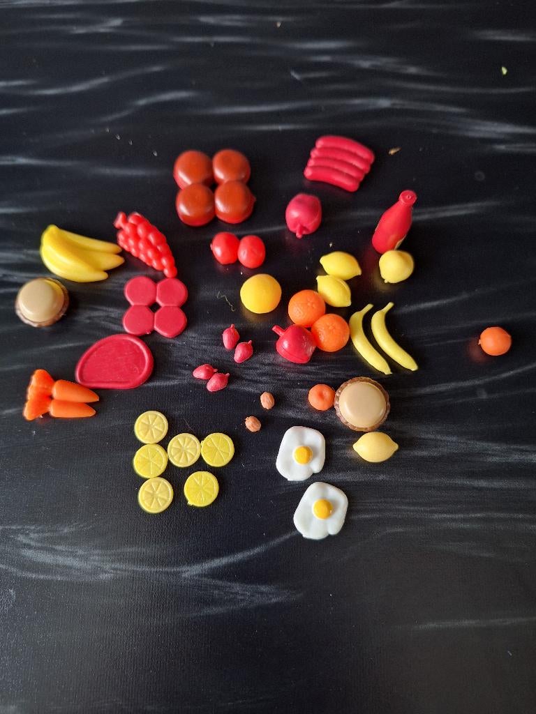 Barbie serves spuletjes ook vintage, Ophalen of Verzenden, Zo goed als nieuw, Pop