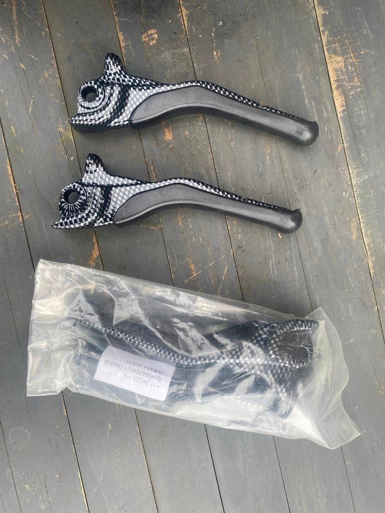 2X Remgreepset carbon Yamaha Aerox, Ophalen of Verzenden, Nieuw