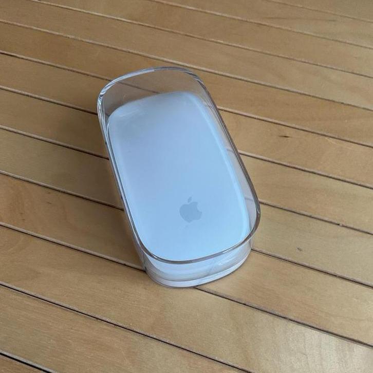 Apple Magic Mouse - A1296 (Draadloos), Computers en Software, Muizen, Gebruikt, Muis, Draadloos, Ophalen of Verzenden