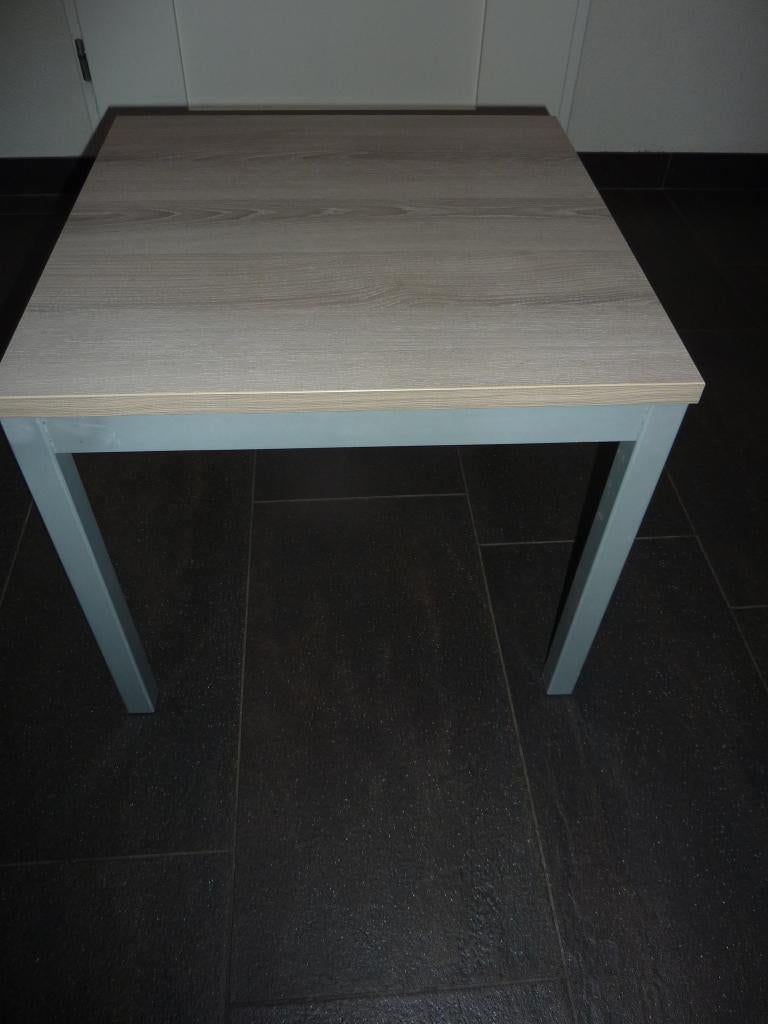 Klein salon/bijzettafeltje., Minder dan 55 cm, Gebruikt, Vierkant, Ophalen