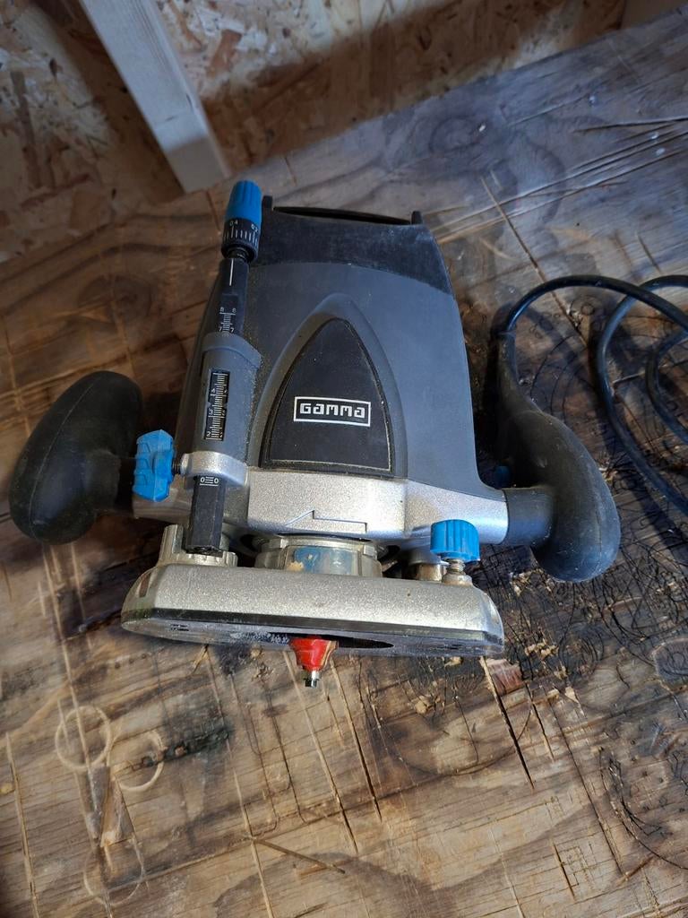 Gamma Bovenfrees R-1200L met accessoires, Ophalen, Zo goed als nieuw, Bovenfrees, Gamma