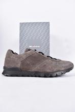 Sale! 1050 euro Kiton suede sneakers maat 11 / 45 grijs, Info@kiton.it, Overige kleuren, Kiton SRL, Nieuw