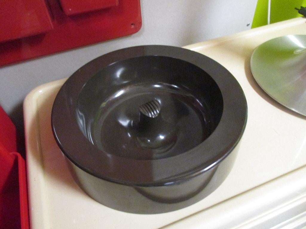 jaren 70 Enzo Mari design Danese Milano molokai asbak bruin, Gebruikt, Danese, ?, Asbak