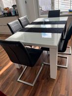 Hulsta Moderne eettafel met glazen blad en 6 leer stoelen, Ophalen of Verzenden, Zo goed als nieuw, 4 tot 6 stoelen