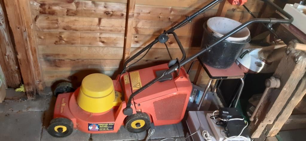 Wolf Garten elektrische grasmaaier - 2.35E, Tuin en Terras, Grasmaaiers, Ophalen, Cirkelmaaier, Elektrische grasmaaier, Opvangzak