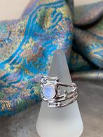 Maansteen regenboog beschermt intuïtie magie balans, Sieraden, Tassen en Uiterlijk, Ringen, Wit, Ophalen of Verzenden, Zo goed als nieuw