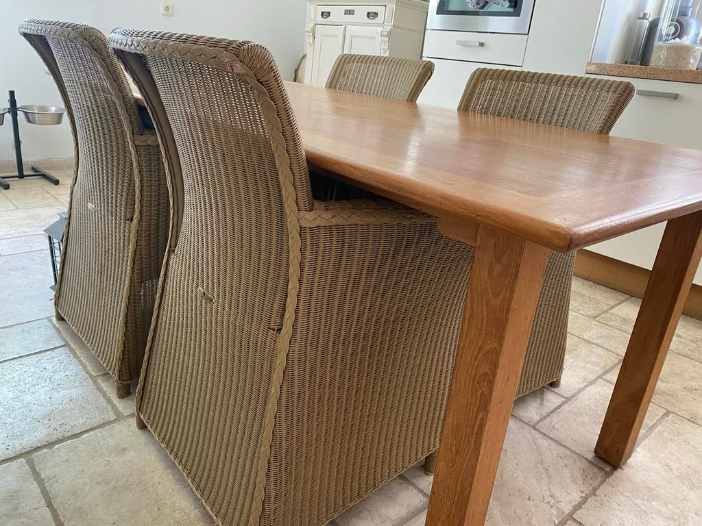 Teak eettafel met 4 Vincent Sheppard rieten stoelen, Ophalen, Gebruikt, Teakhout, 50 tot 100 cm