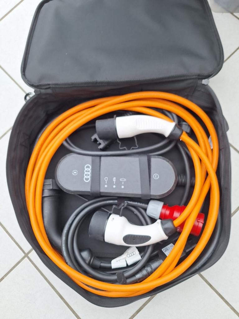 Audi  E-tron  of VAG lader, Ophalen of Verzenden, Laadkabel