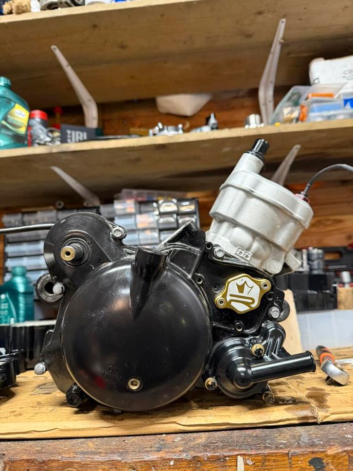 Derbi nt blok drd pro, Fietsen en Brommers, Brommeronderdelen | Puch, Zo goed als nieuw, Blok, Ophalen