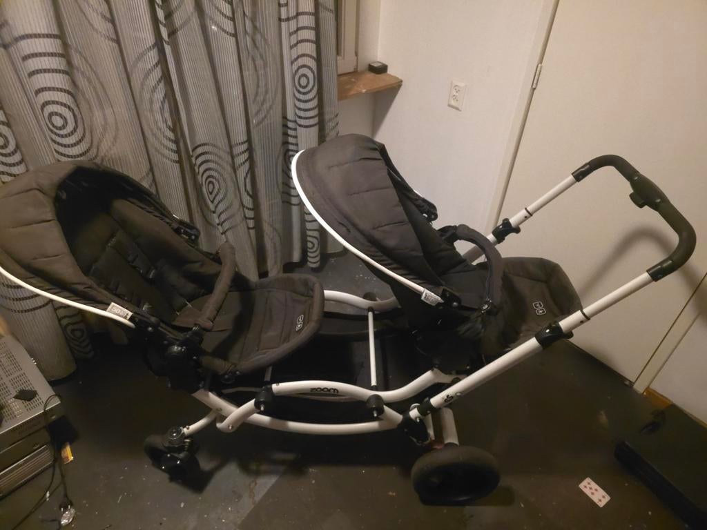 Zoom Duo Kinderwagen - Makkelijk op te bergen, Kinderen en Baby's, Kinderwagens en Combinaties, Gebruikt, Duowagen, Ophalen, Kinderwagen