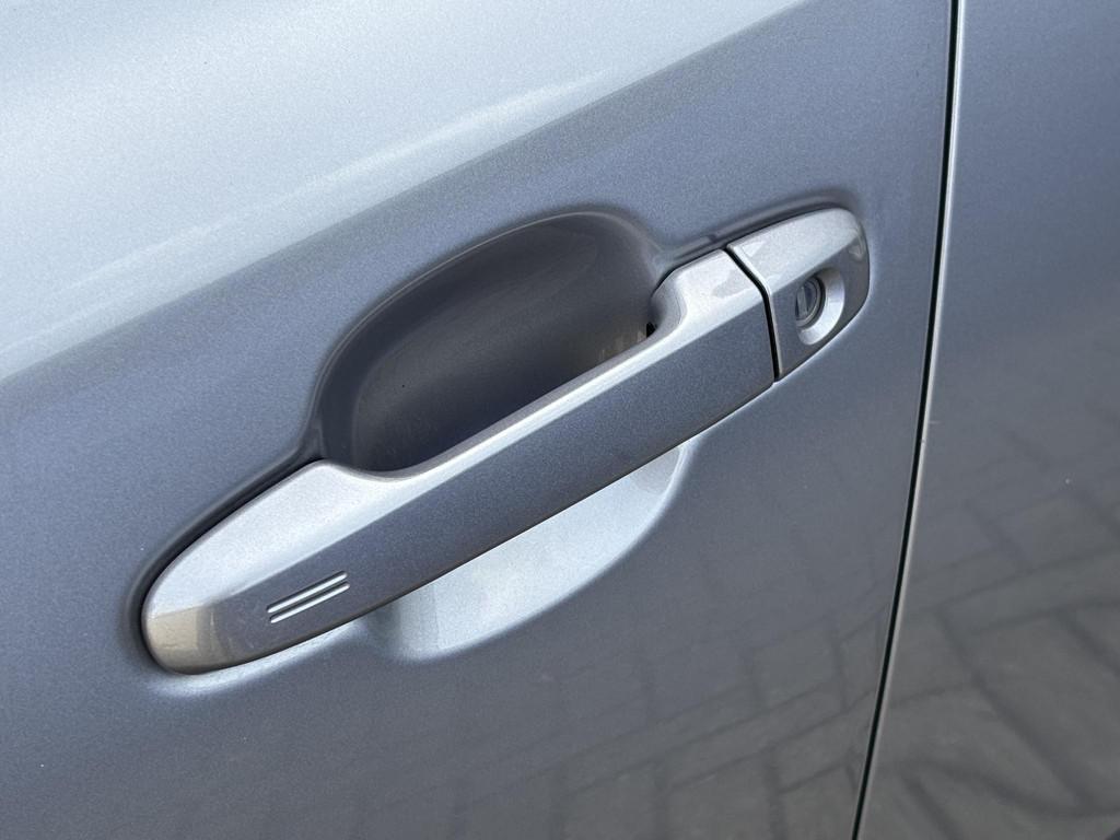 Toyota C-HR 1.8 Hybrid Dynamic, Stof, Euro 6, 4 cilinders, 122 pk