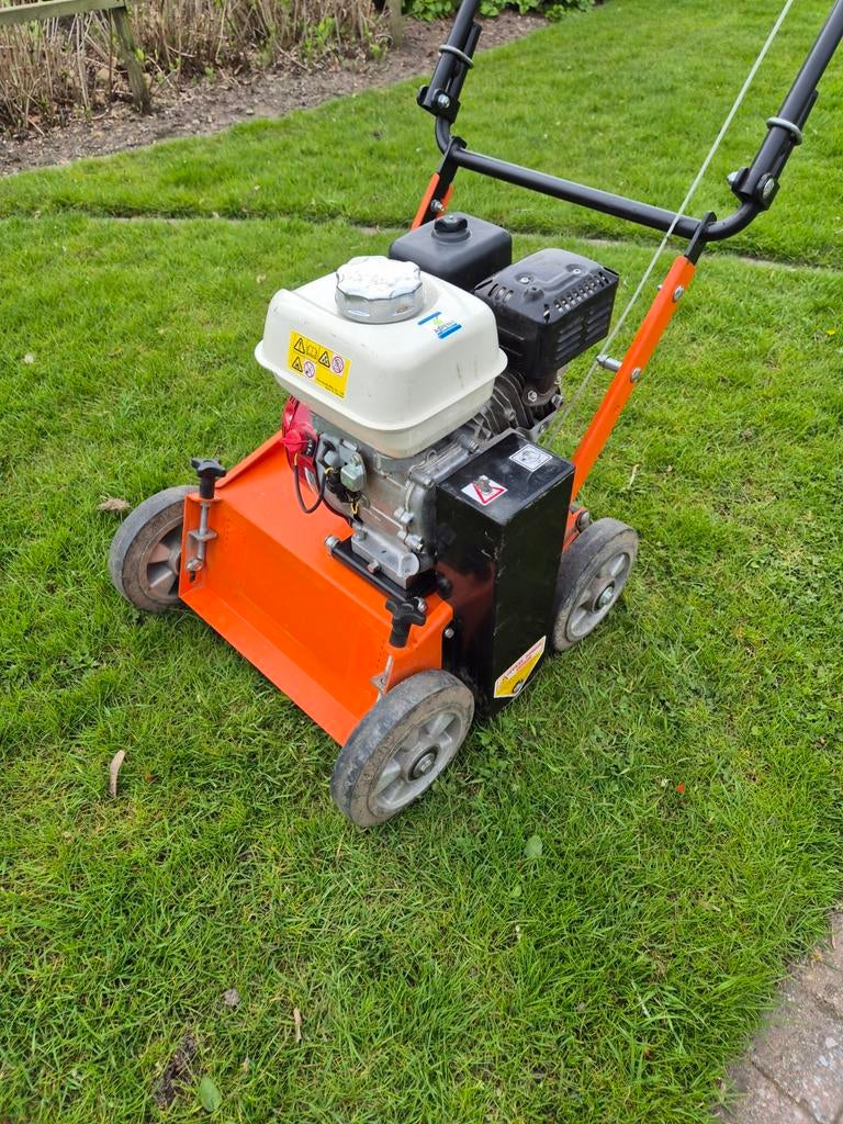 Eliet E401 verticuteermachine Honda motor, Ophalen, Zo goed als nieuw, Benzine, Eliet / Honda