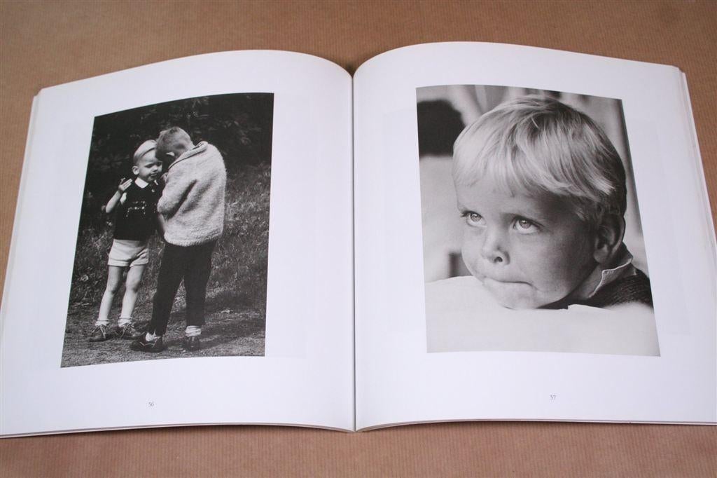 Spelenderwijs — Kinderfoto's van Rees Diepen, Ophalen of Verzenden, Zo goed als nieuw, Fotografen