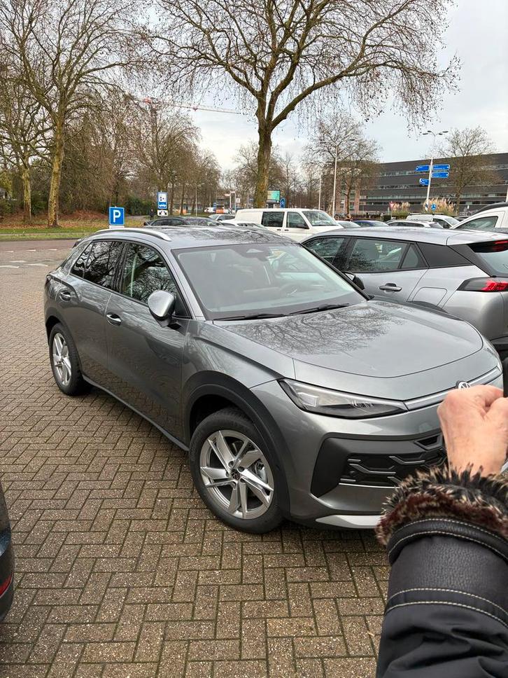 Volkswagen T-Roc 1.5 Etsi 115pk Dsg-7 2025 Grijs, Auto's, Volkswagen, Particulier, T-Roc, Hybride Elektrisch/Benzine, C, SUV of Terreinwagen