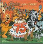 Apie viert feest-Rem de Moor (Diergaarde Ouwehand 75 jaar)^^, Ophalen of Verzenden, Zo goed als nieuw, Rem de Moor, Fictie algemeen