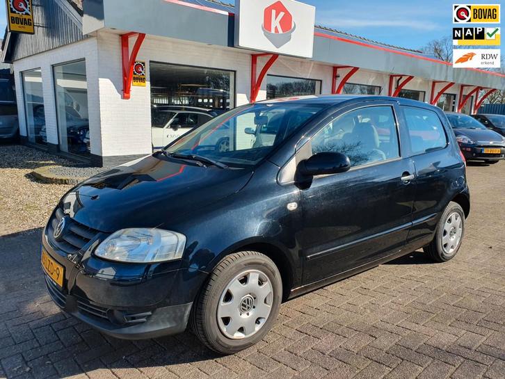 Volkswagen Fox 1.2 3drs 128436 KM NIEUWE APK!, Auto's, Volkswagen, Bedrijf, Te koop, Fox, ABS, Airbags, Startonderbreker, Benzine