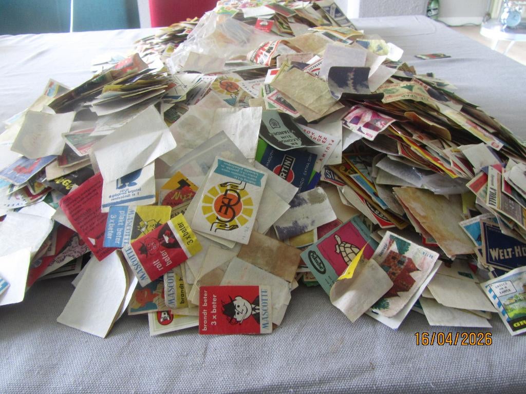 Lucifer Etiketten Grote Afgeweekte Partij, Ophalen of Verzenden, Gebruikt, Luciferdoosjes of -merken