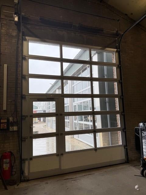 2372. Roldeur met loopdeur, Ophalen, Gebruikt, 120 cm of meer, 215 cm of meer