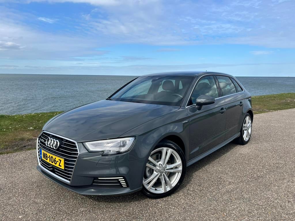 Audi A3 Sportback e-tron S-line | Facelift | NAP| Nieuwe APK, Auto's, Audi, Zwart, 4 cilinders, Leder en Stof, 1395 cc