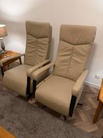 Eén vol elektrische sta-op-stoel en één zelfde ligstoel., Ophalen, Zo goed als nieuw, Modern, 50 tot 75 cm