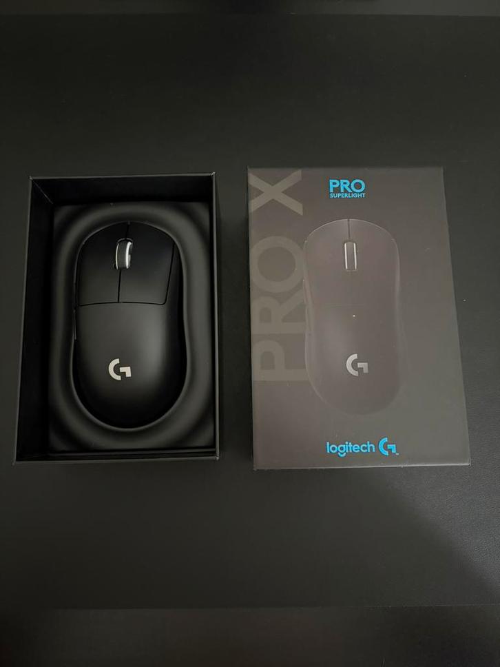 Logitech Pro X Superlight Wireless Gaming Mouse - Zwart, Computers en Software, Muizen, Zo goed als nieuw, Muis, Rechtshandig