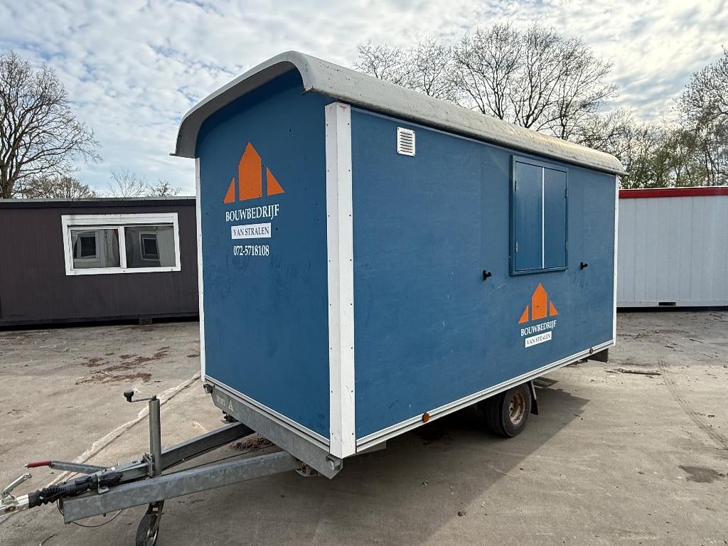 Mooie snelverkeer schaftwagen schaftkeet pipowagen bouwkeet, Zakelijke goederen, Machines en Bouw | Keten en Containers, Ophalen of Verzenden