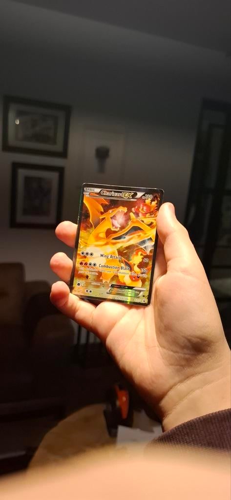 Charizard EX - XY121 - Holofoil, Hobby en Vrije tijd, Verzamelkaartspellen | Pokémon, Ophalen of Verzenden