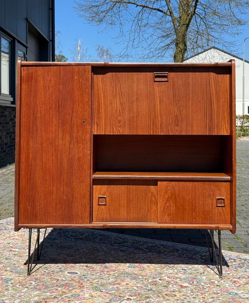 Vintage Teak Wandmeubel Retro Kast / Dressoir, Huis en Inrichting, Kasten | Dressoirs, Ophalen, 100 tot 150 cm, Met deur(en), Teakhout
